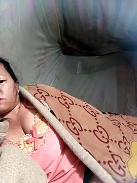 Snapshot of riso-00 chatting on November 1, 4:23 pm riso-00 online show from November 1, 4:23 pm