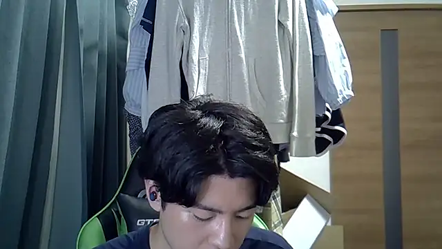 aokunvvv online show from September 26, 10:55 am