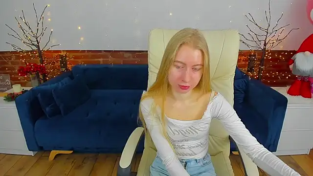 Alina Blonde online show from December 18, 6:40 am