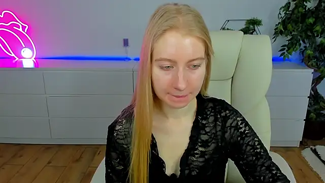 Alina Blonde online show from March 14, 6:41 am