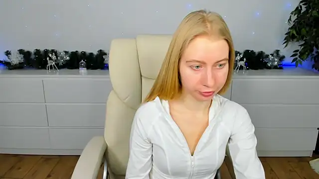Alina Blonde online show from January 11, 6:42 am