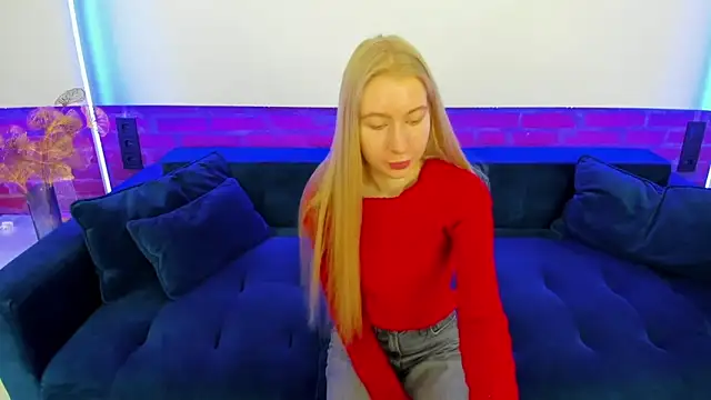 Alina Blonde online show from November 20, 6:36 am