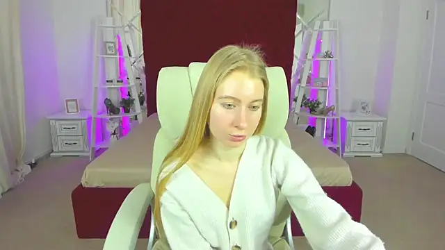 Alina Blonde online show from March 22, 8:49 am