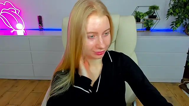 Alina Blonde online show from February 21, 6:37 am