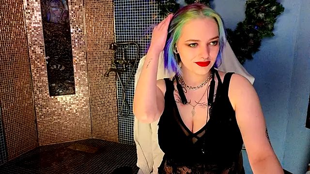 Eniferi online show from December 21, 1:57 pm