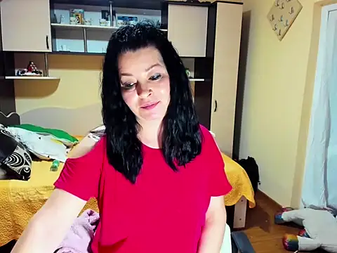 Snapshot of Soffy_Skye chatting on February 25, 5:07 am Soffy Skye online show from February 25, 5:07 am