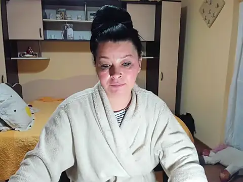 Snapshot of Soffy_Skye chatting on February 11, 5:07 am Soffy Skye online show from February 11, 5:07 am