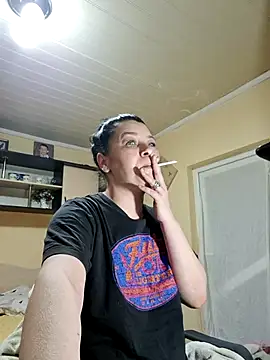 Snapshot of Soffy_Skye chatting on February 8, 5:49 am Soffy Skye online show from February 8, 5:49 am