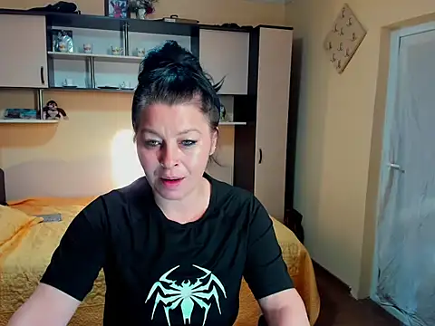 Soffy Skye online show from April 1, 5:09 am