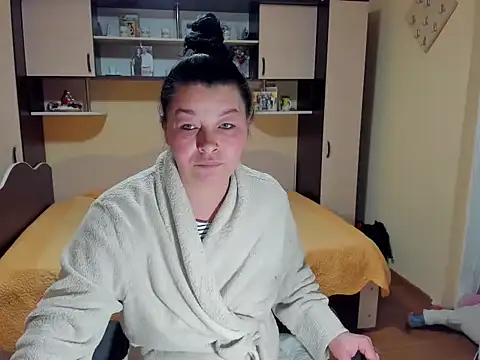 Snapshot of Soffy_Skye chatting on February 3, 3:59 am Soffy Skye online show from February 3, 3:59 am