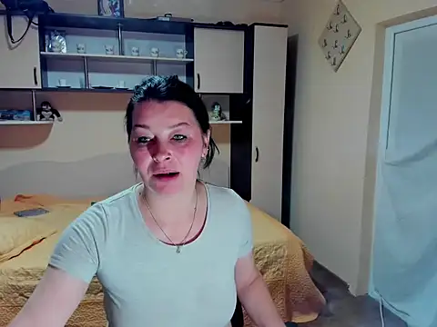 Soffy Skye online show from April 15, 5:02 am