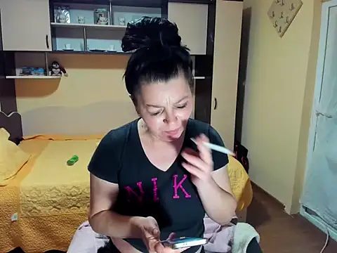 Soffy Skye online show from March 28, 4:46 am