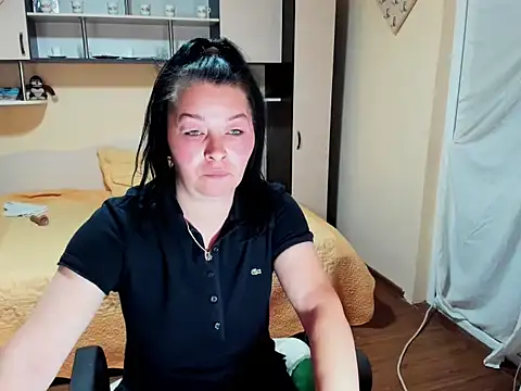 Soffy Skye online show from May 7, 4:39 am