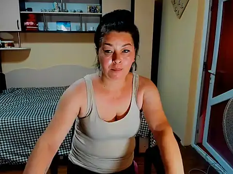 Snapshot of Soffy_Skye chatting on July 20, 5:59 am Soffy Skye online show from July 20, 5:59 am