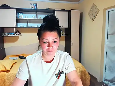 Soffy Skye online show from May 26, 4:54 am