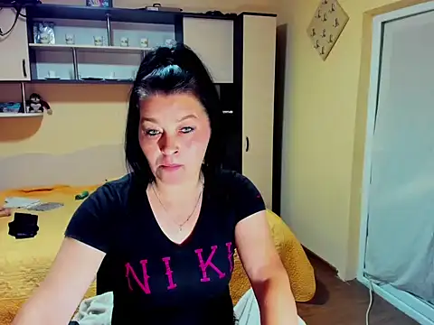 Soffy Skye online show from May 15, 5:05 am