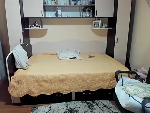 Snapshot of Soffy_Skye chatting on January 16, 6:28 am Soffy Skye online show from January 16, 6:28 am