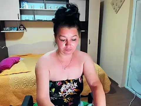 Soffy Skye online show from May 29, 5:02 am
