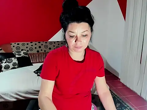 Snapshot of Soffy_Skye chatting on November 20, 4:24 am Soffy Skye online show from November 20, 4:24 am