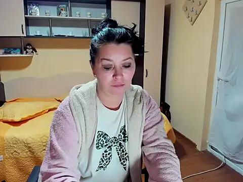 Soffy Skye online show from March 29, 3:52 am