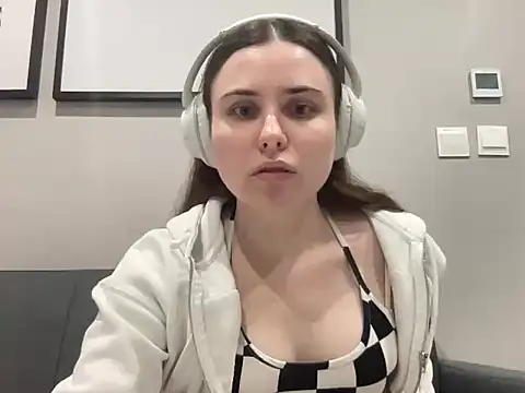Olyshaa online show from July 24, 8:49 pm