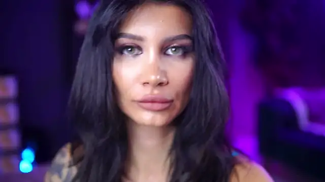 YuliaDesirevska online show from November 4, 8:23 pm