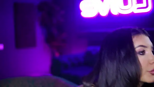 YuliaDesirevska online show from November 7, 8:24 pm