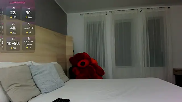 Snapshot of Missy_Skye chatting on November 28, 6:24 am Missy Skye online show from November 28, 6:24 am