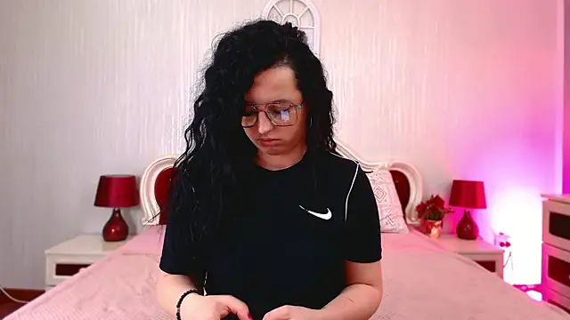 Missy Skye online show from March 27, 7:28 am