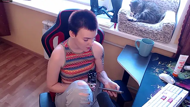 KrisNeal online show from March 15, 8:43 am