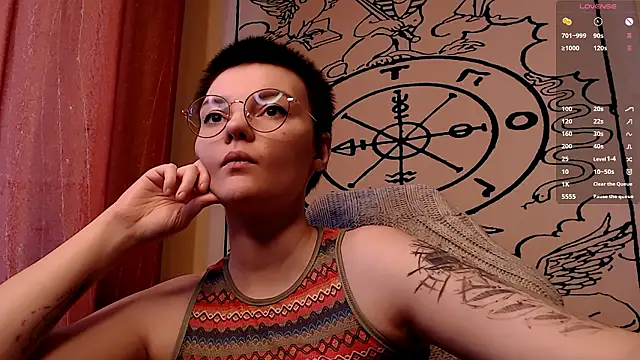 KrisNeal online show from March 23, 8:36 am