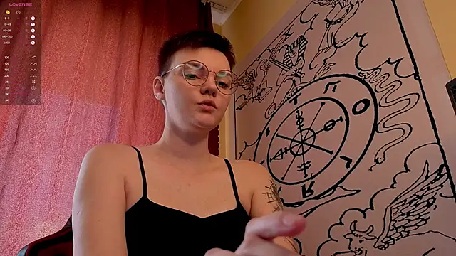 KrisNeal online show from September 26, 9:27 am