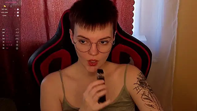 KrisNeal online show from October 2, 9:34 am