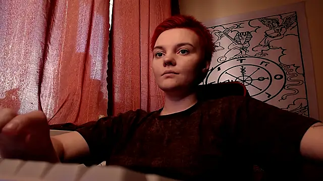 KrisNeal online show from April 24, 11:01 am