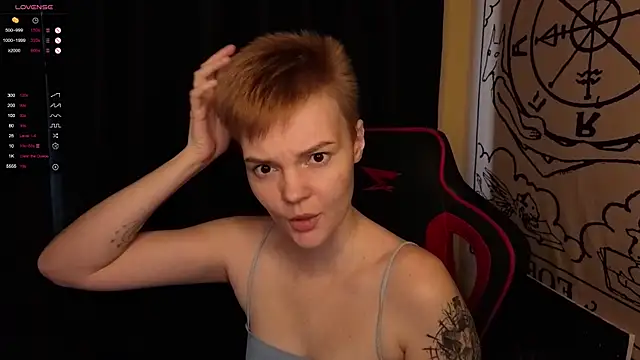 KrisNeal online show from October 18, 9:11 am