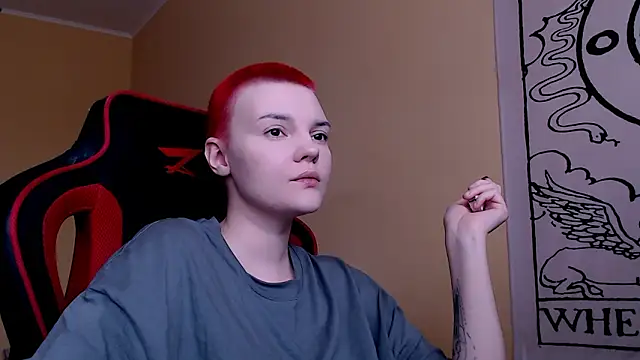 KrisNeal online show from February 8, 9:07 am