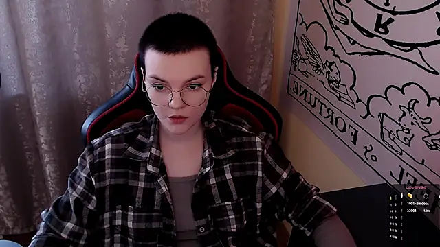 KrisNeal online show from February 21, 10:39 am