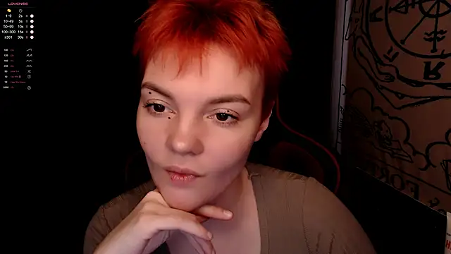 KrisNeal online show from November 8, 9:35 am