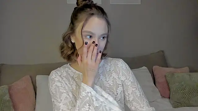 Stefa Evans online show from September 17, 3:36 pm