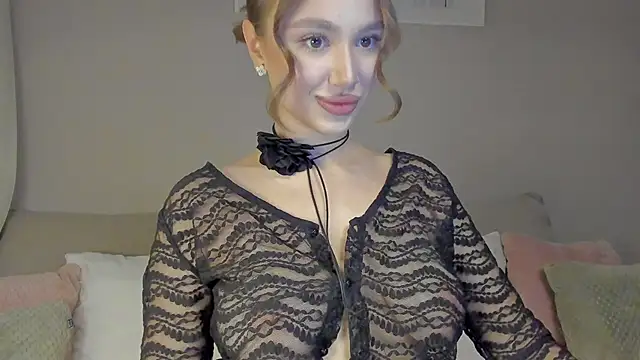 Stefa Evans online show from October 6, 5:35 pm