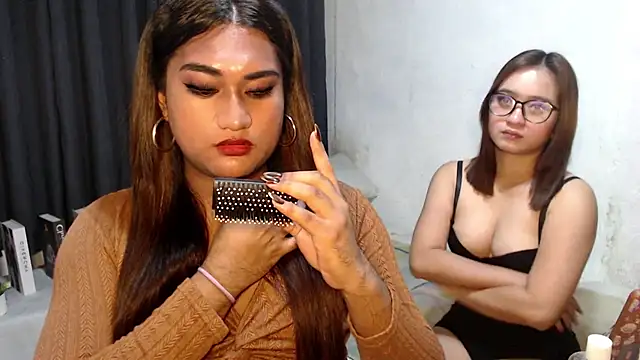 Elysia Fox online show from February 5, 8:21 am