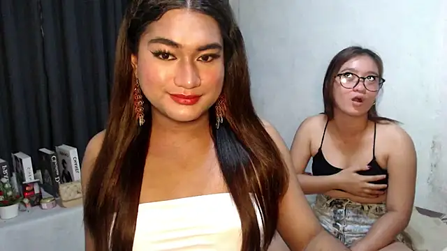 Elysia Fox online show from March 3, 6:20 am