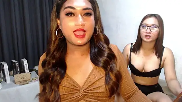 Elysia Fox online show from February 7, 5:59 am