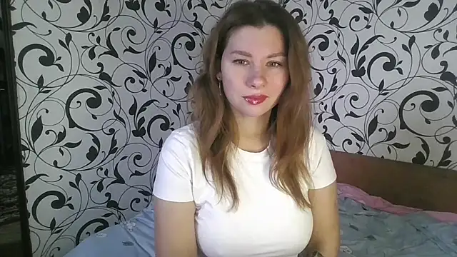 YourEmilie online show from October 21, 7:52 am