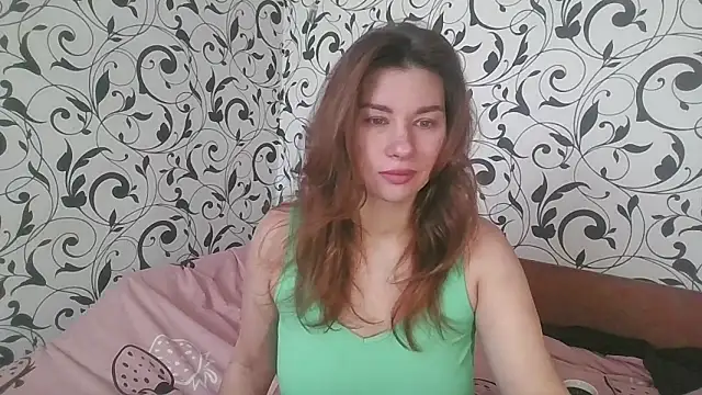 YourEmilie online show from January 12, 10:44 am