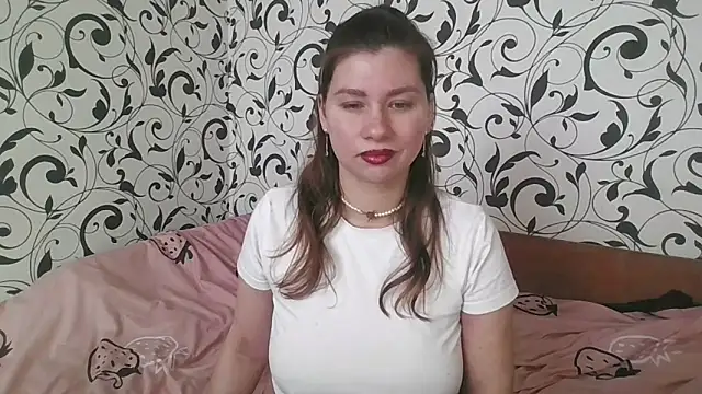 YourEmilie online show from February 5, 10:11 am