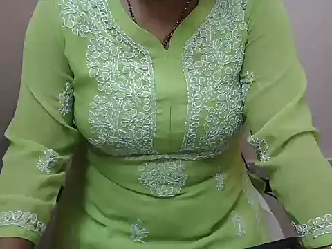 Snapshot of bold_naina chatting on November 10, 3:55 am bold naina online show from November 10, 3:55 am