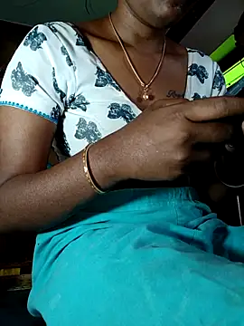 Snapshot of Tamil_Kavitha chatting on March 8, 6:49 am Tamil Kavitha online show from March 8, 6:49 am