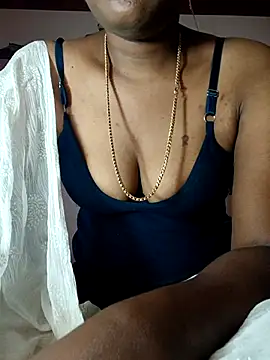 Snapshot of Tamil_Kavitha chatting on December 14, 8:20 am Tamil Kavitha online show from December 14, 8:20 am