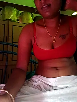 Snapshot of Tamil_Kavitha chatting on February 20, 6:19 am Tamil Kavitha online show from February 20, 6:19 am